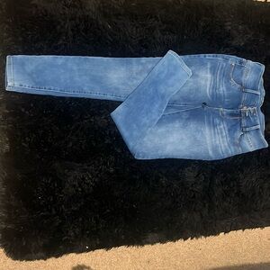 Wallflower sassy high-rise Jegging